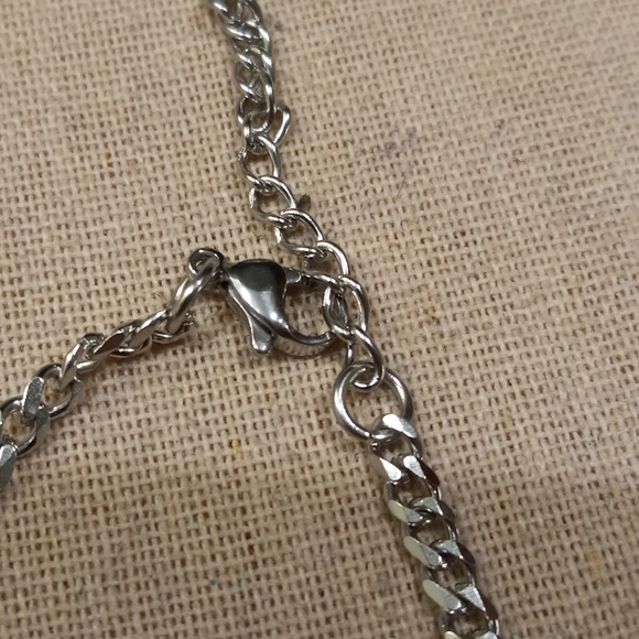 $5 Clearance Bracelet - Picture 2 of 2